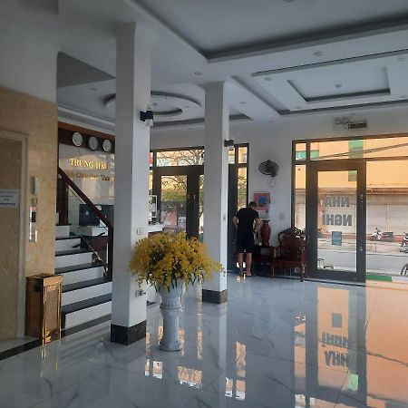 Отель Nha Nghi Trung Hau Mong Cai Экстерьер фото